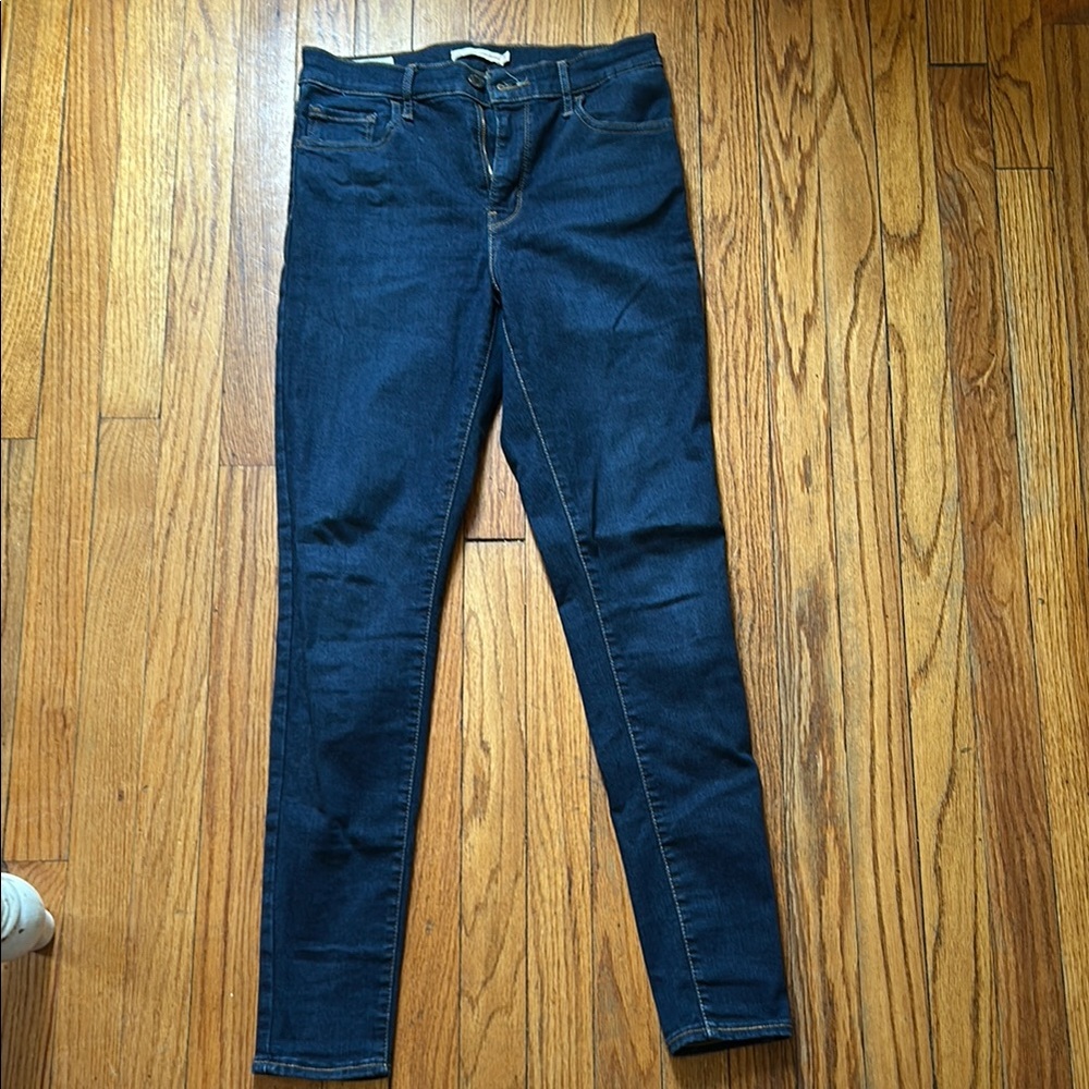 Levi's premium jeans, size 28